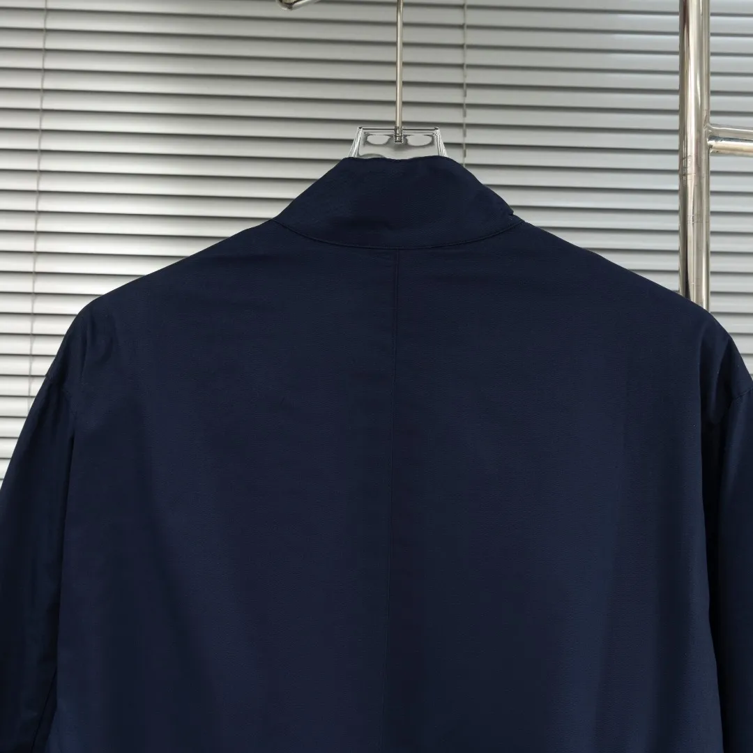 P440 top version (different currencies) You can scan the QR code to enter the official website. Style: Ralph Lauren POLO Ralph Lauren original molded small label embroidered Harrington jacket. Color: Picture color. Size: S-XL. Fabric: Woven. Accessories: Full set of customized accessories. No gender distinction. Same style for men and women.